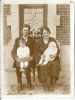 Arcade HULOT, Madeleine Hermary et deux de leurs enfants Arcade HULOT, Madeleine Hermary et deux de leurs enfants