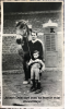 Photo de Joseph DELECOURT et sa Mère Fernande MALVACHE 